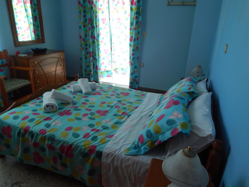 Ferienwohnung Cornelia Lákka Zimmer foto