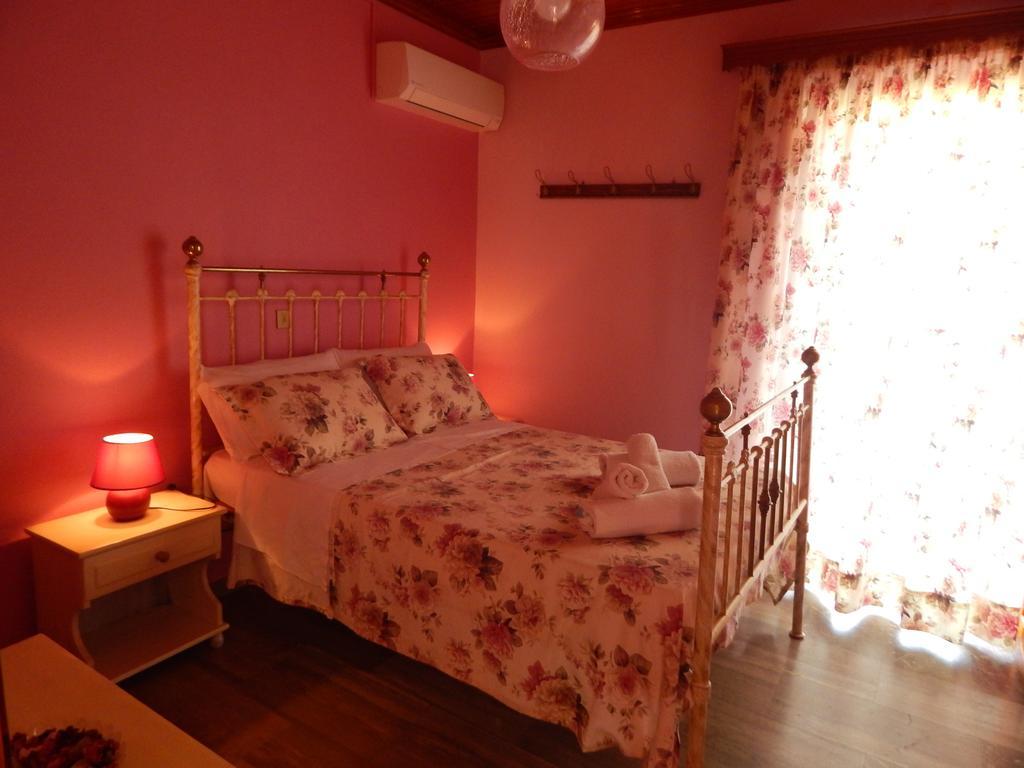 Ferienwohnung Cornelia Lákka Zimmer foto